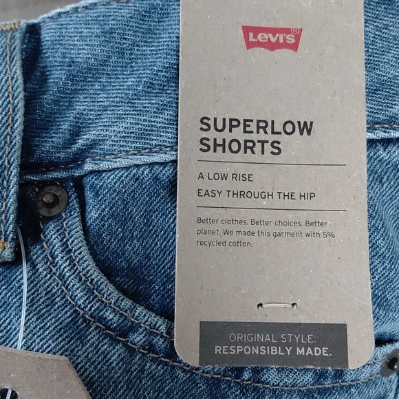 Levi's Superlow Short In Queen Of Kings Sz 27 Nwt - Picture 3 of 14
